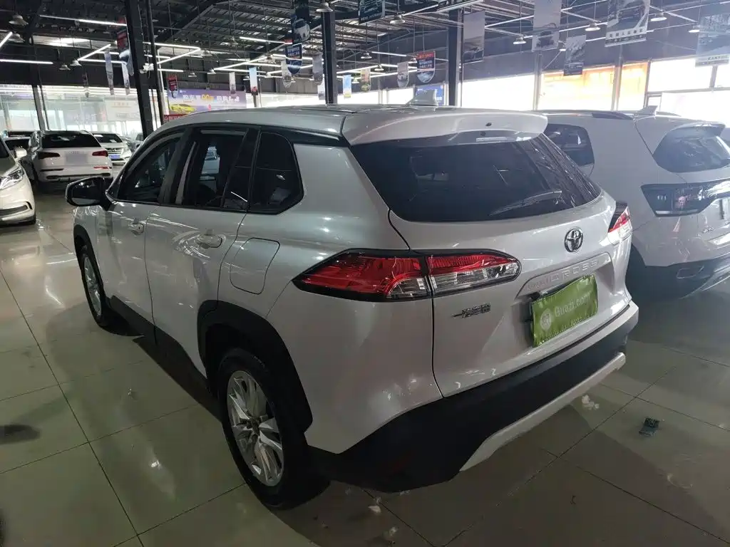 Toyota Corolla Cross — фото 23
