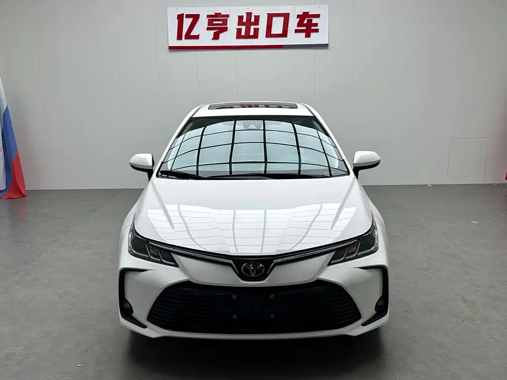 Toyota Corolla — фото 2