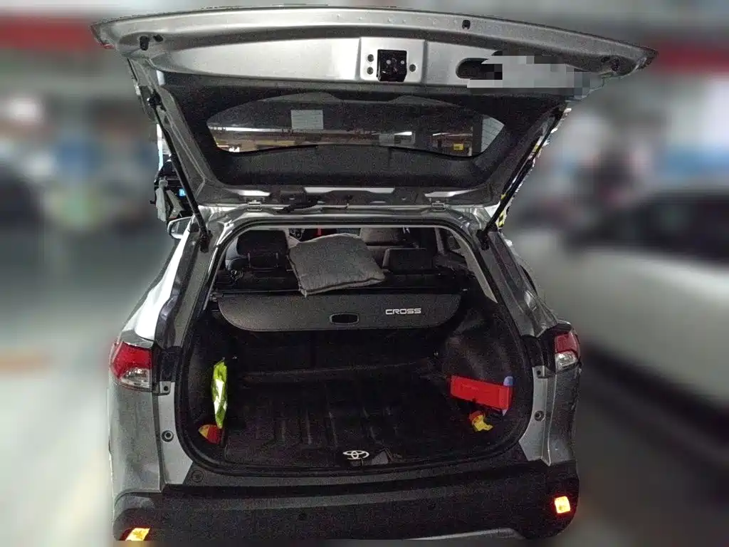Toyota Corolla Cross — фото 10