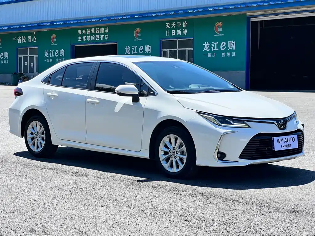 Toyota Corolla — фото 3