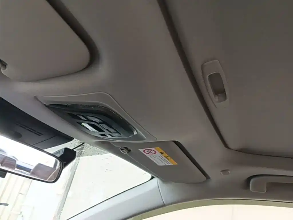 Toyota Corolla Cross — фото 18