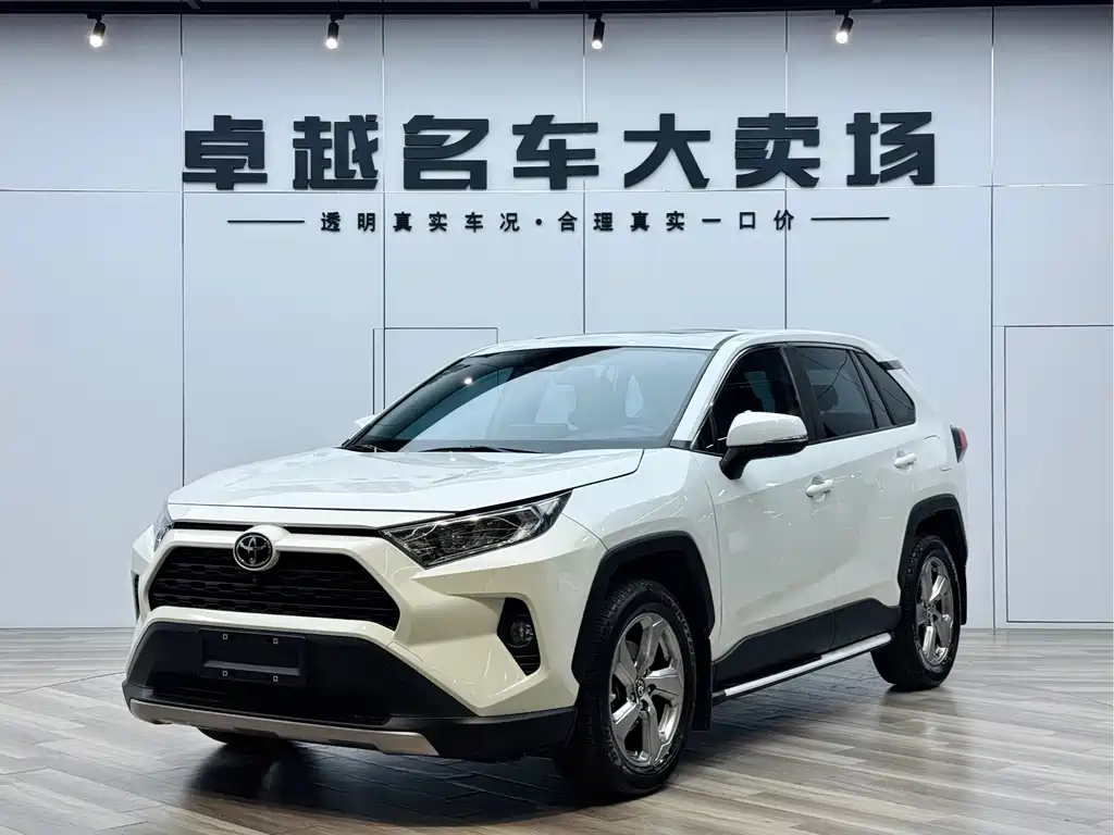 Toyota RAV4 — фото 2