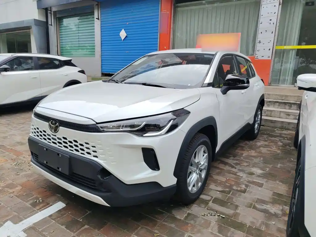 Toyota Corolla Cross — фото 2
