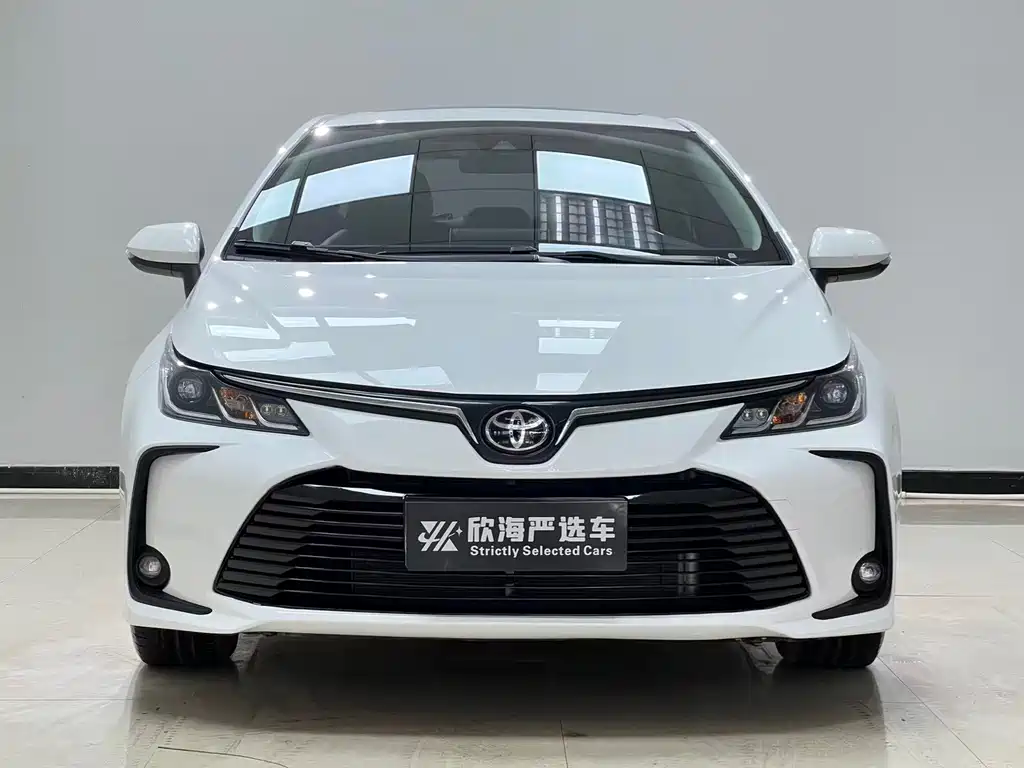 Toyota Corolla — фото 2