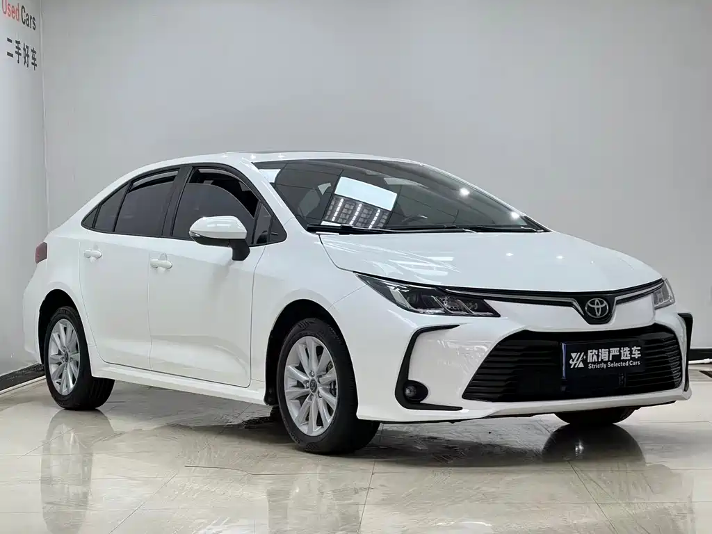 Toyota Corolla — фото 3