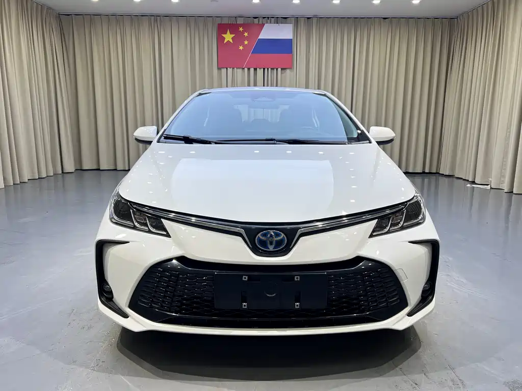 Toyota Corolla — фото 2