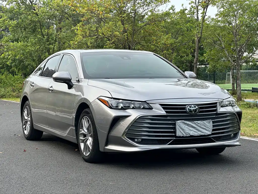 Toyota Avalon — фото 3