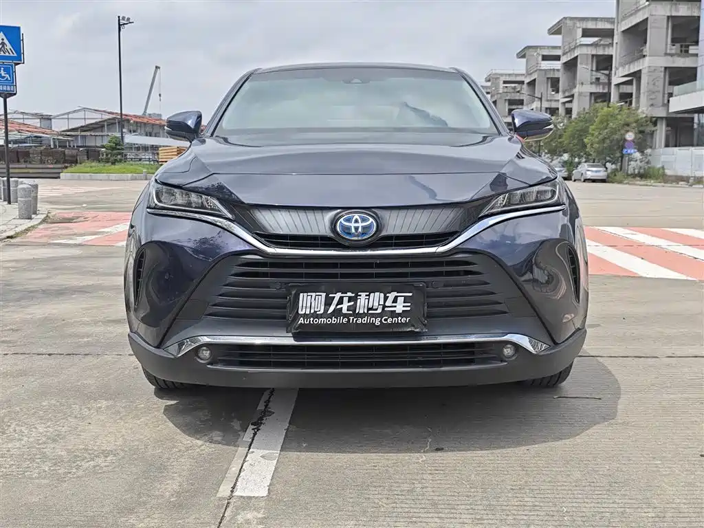 Toyota Harrier — фото 2