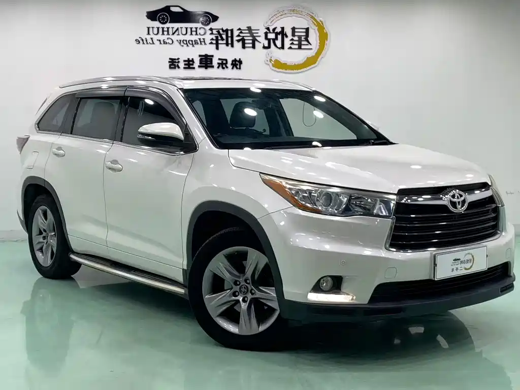 Toyota Highlander — фото 3