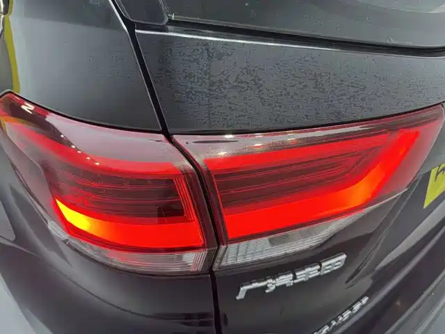 Toyota Highlander — фото 17
