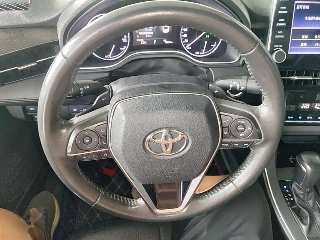 Toyota Avalon — фото 11