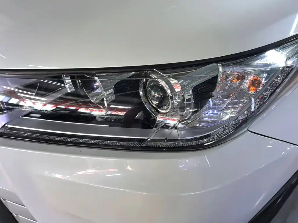 Toyota Highlander — фото 4