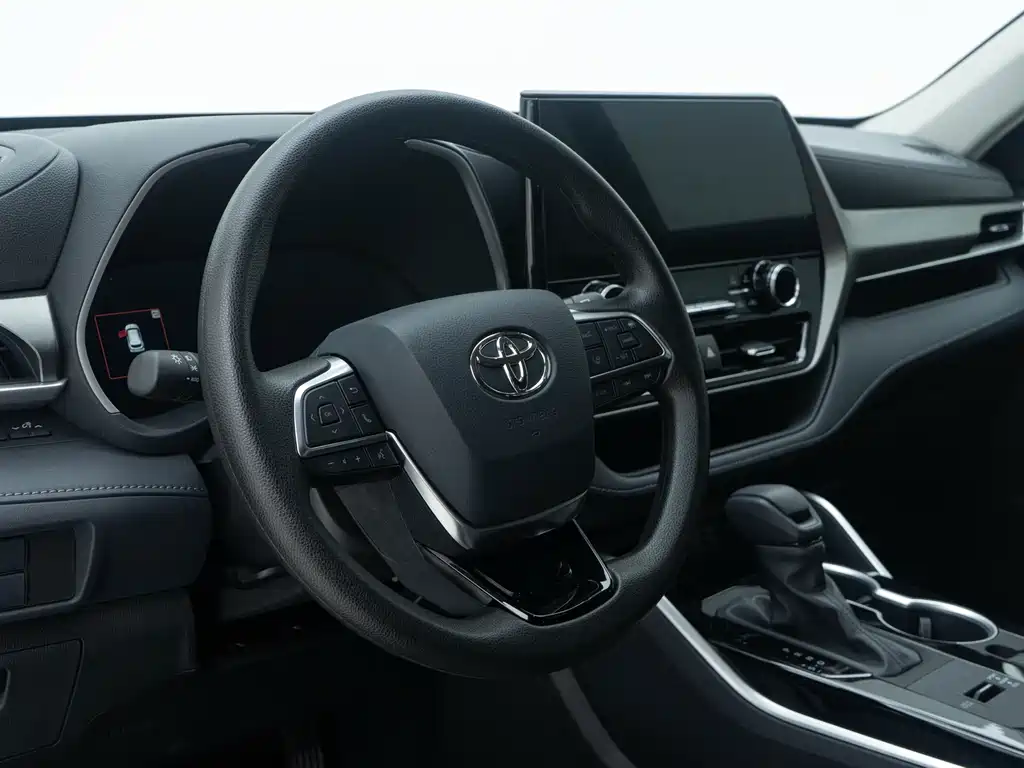 Toyota Highlander — фото 5