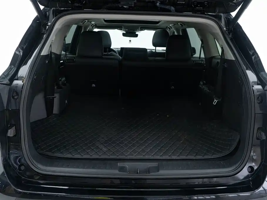 Toyota Highlander — фото 15