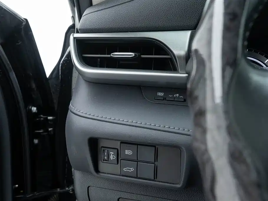 Toyota Highlander — фото 20