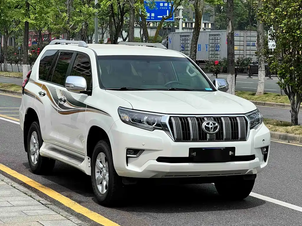 Toyota Prado (Import) — фото 3