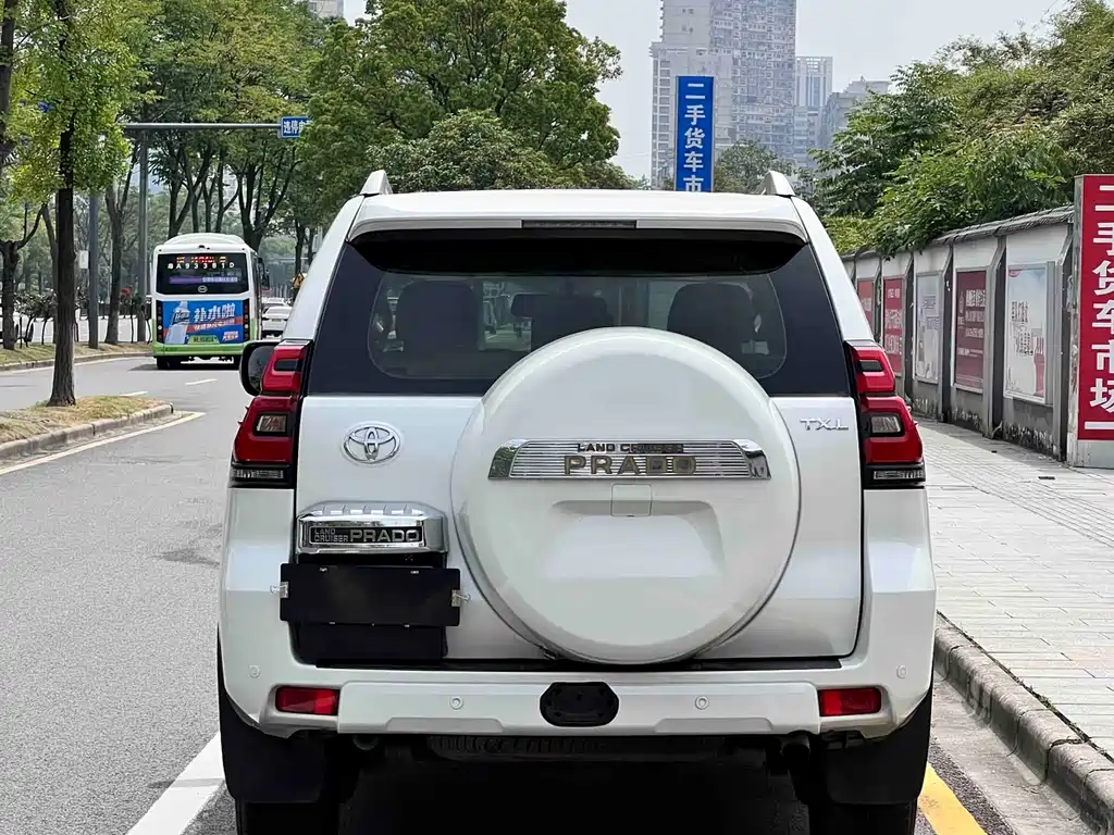 Toyota Prado (Import) — фото 4