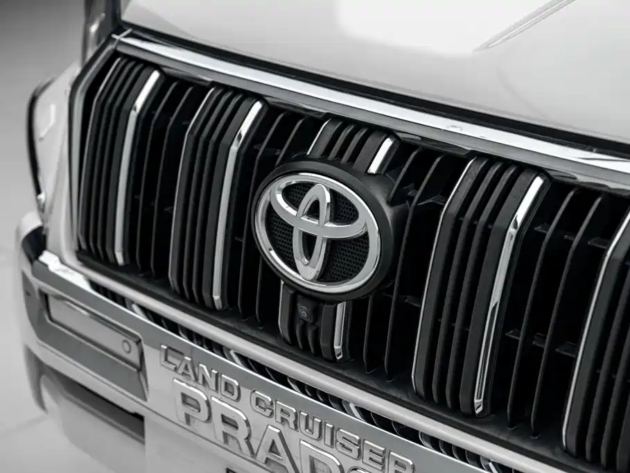 Toyota Prado — фото 28