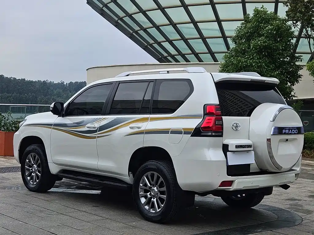 Toyota Prado (Import) — фото 6