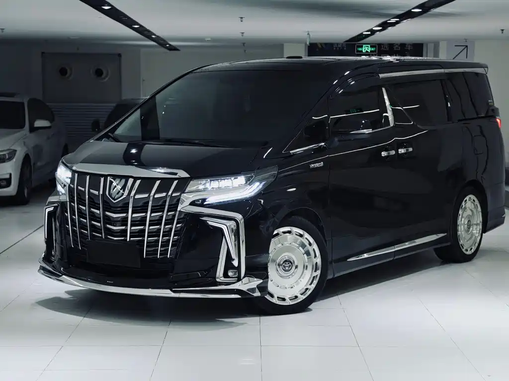 Toyota Alphard — фото 4