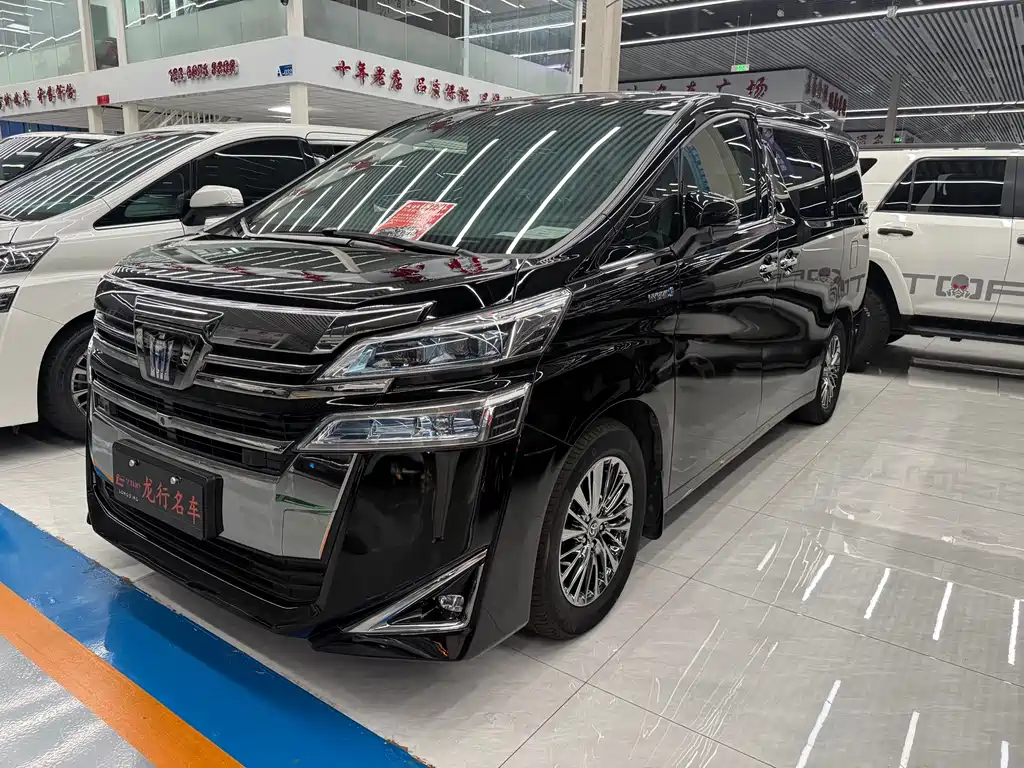 Toyota Vellfire — фото 2
