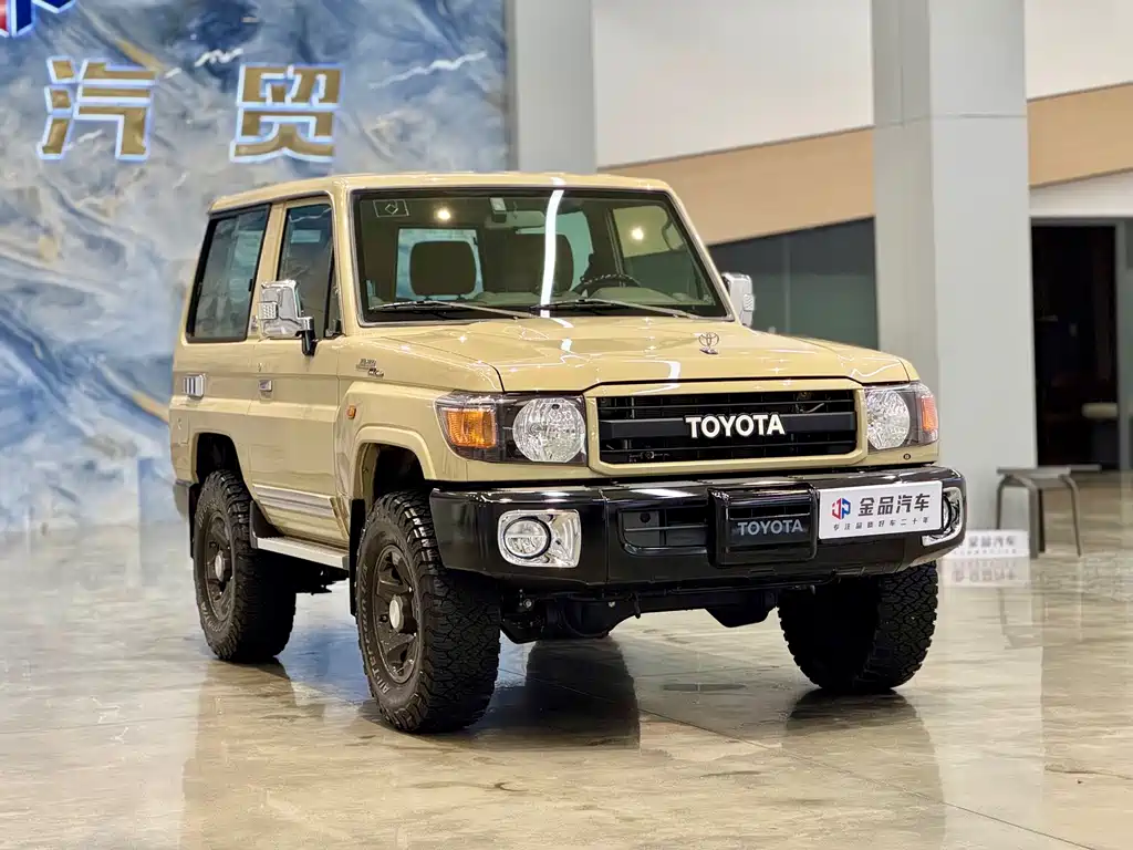 Toyota Land Cruiser — фото 3