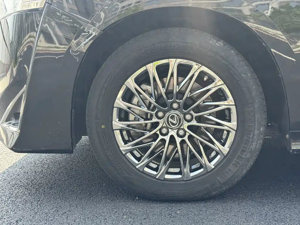 Toyota Vellfire — фото 6