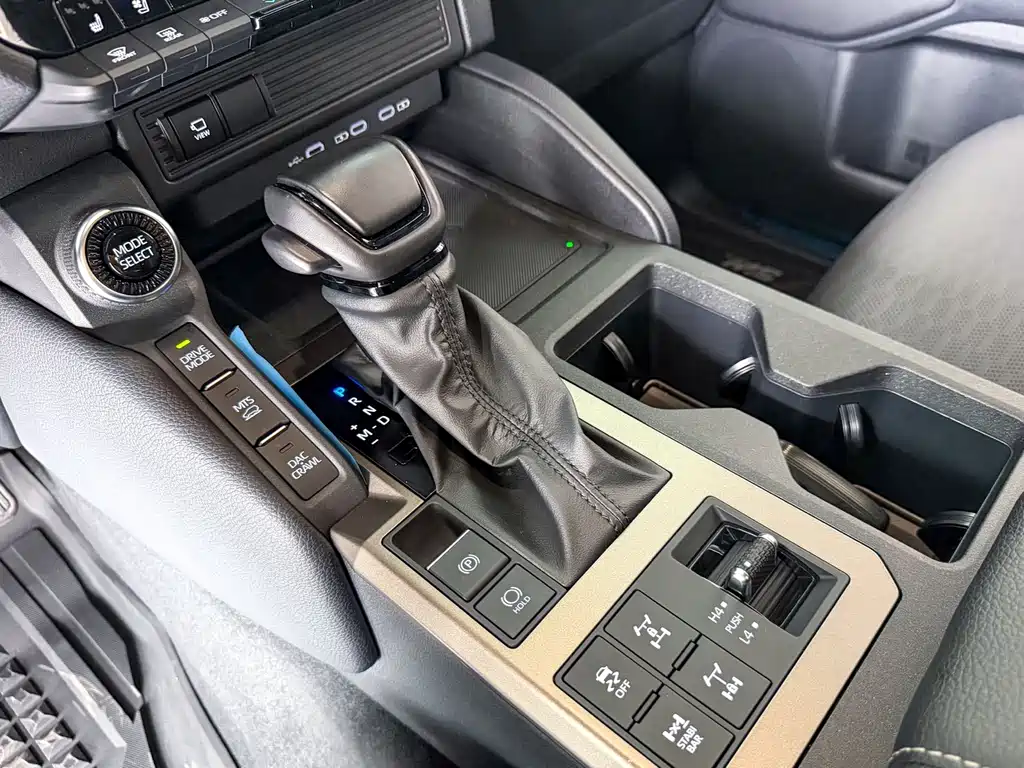 Toyota Prado — фото 13