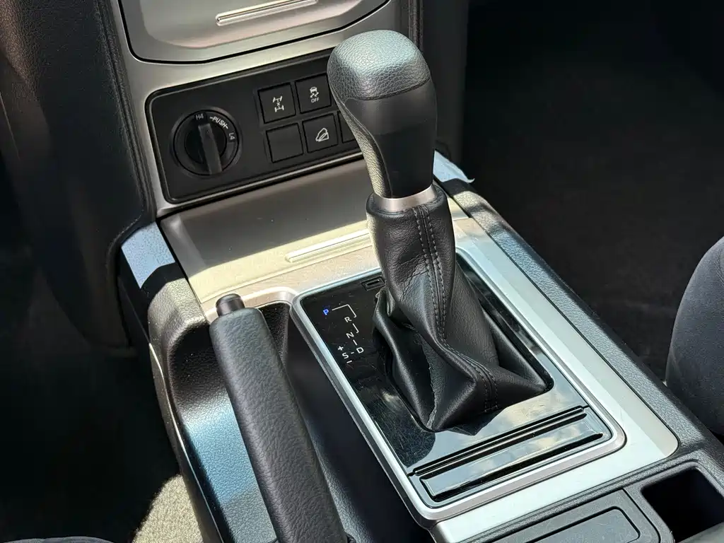Toyota Prado (Import) — фото 13