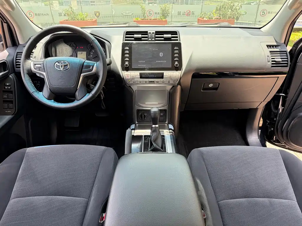 Toyota Prado (Import) — фото 15