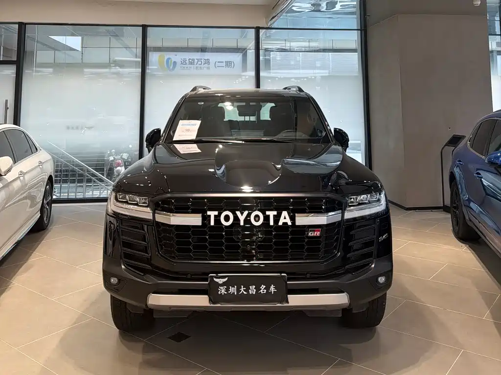 Toyota Land Cruiser — фото 2