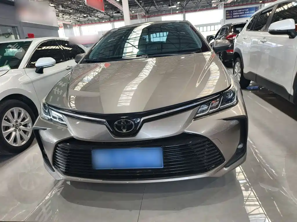 Toyota Corolla — фото 3