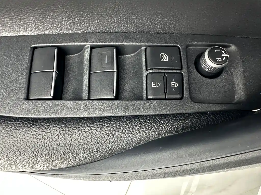 Toyota Levin — фото 11