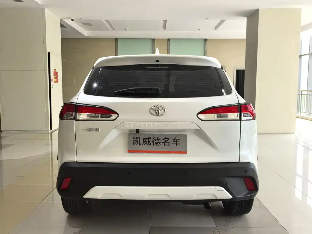 Toyota Corolla Cross — фото 3
