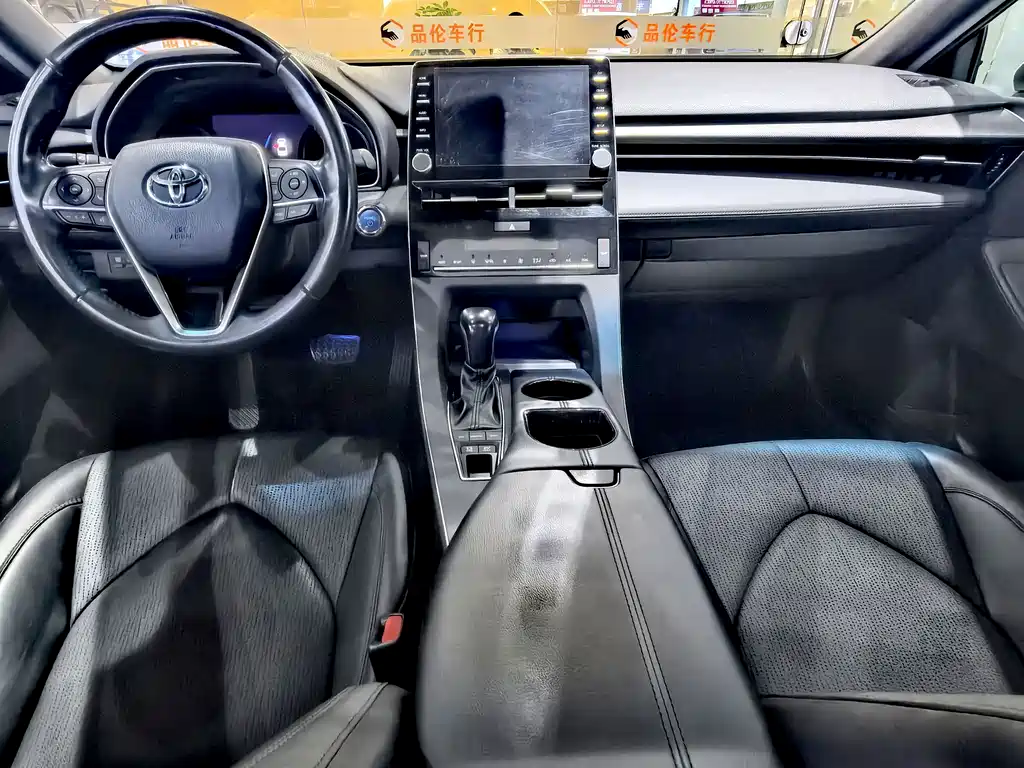 Toyota Avalon — фото 6