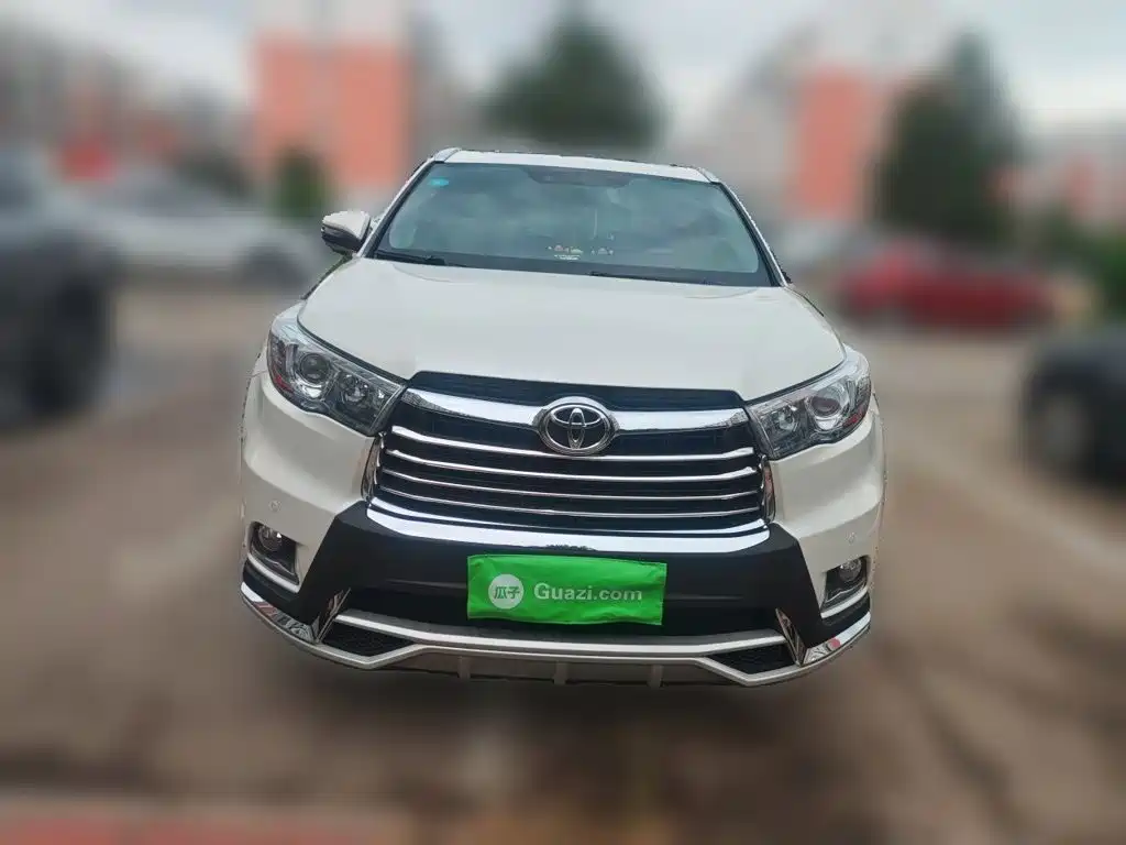 Toyota Highlander — фото 24