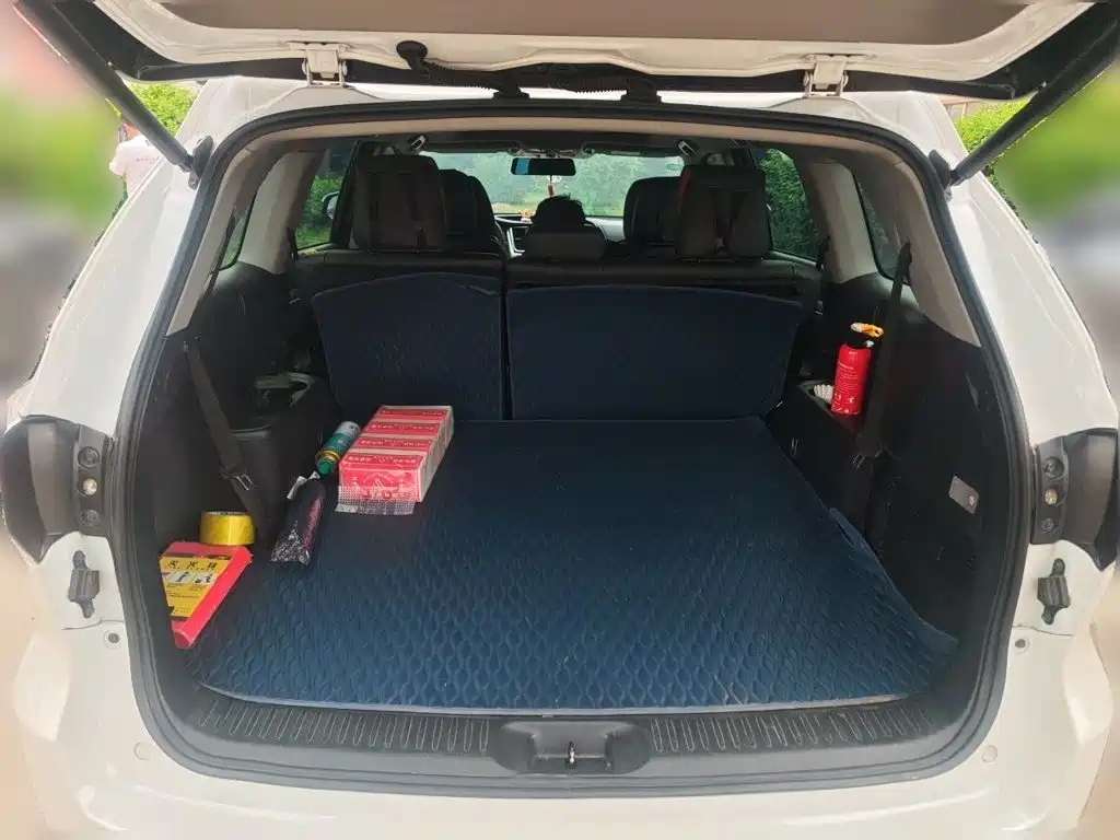 Toyota Highlander — фото 10