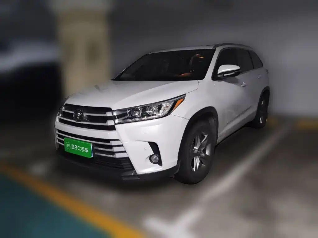 Toyota Highlander — фото 2
