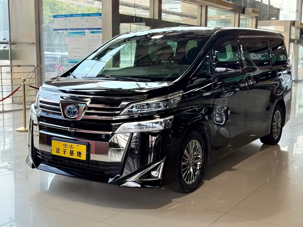 Toyota Vellfire — фото 5