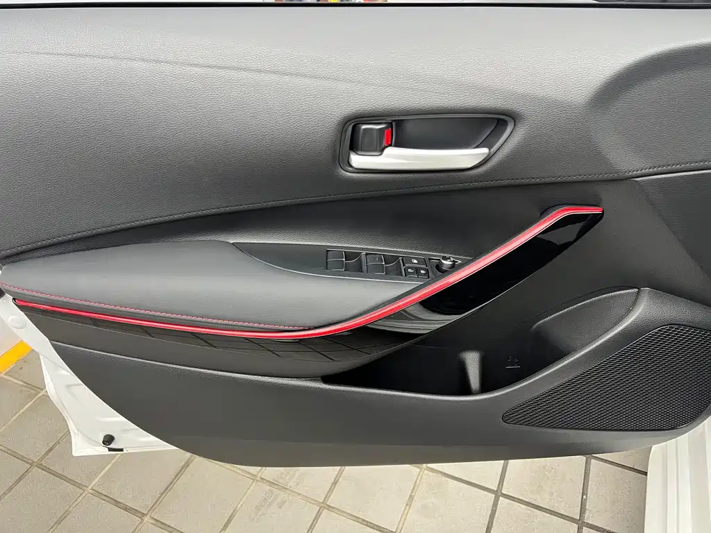 Toyota Levin — фото 14