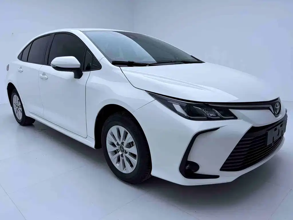 Toyota Corolla — фото 3