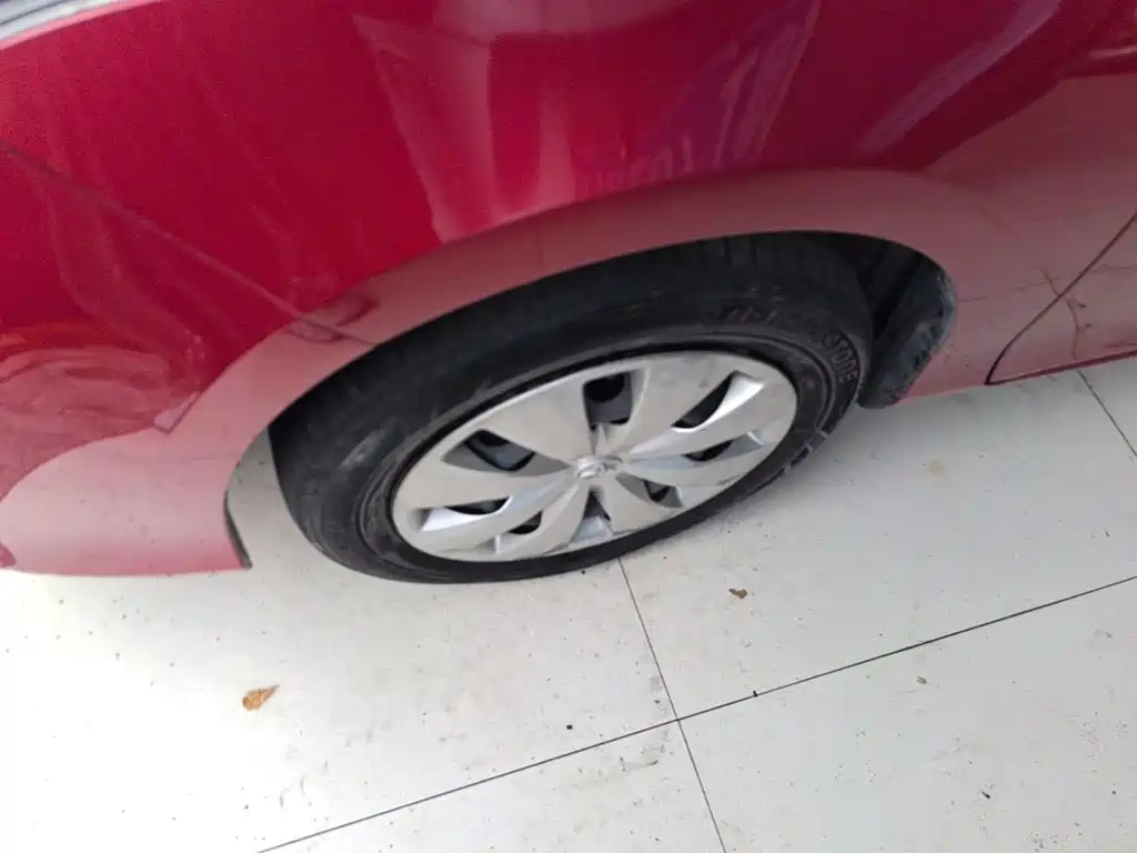 Toyota Yaris L — фото 23
