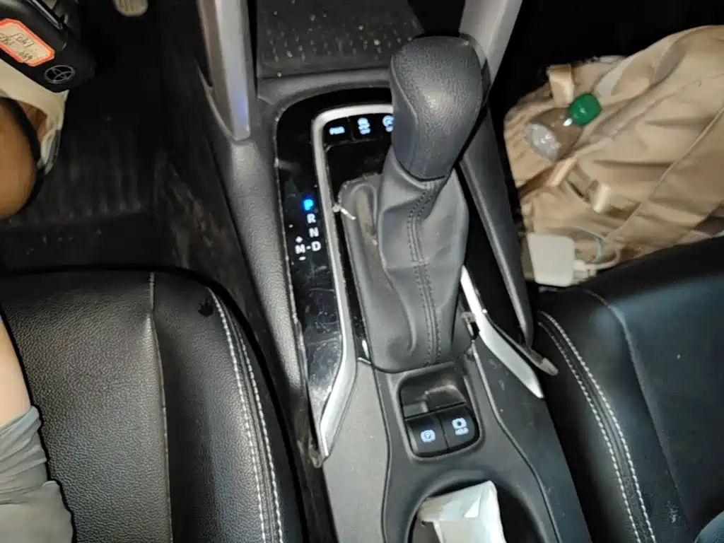 Toyota Corolla Cross — фото 14
