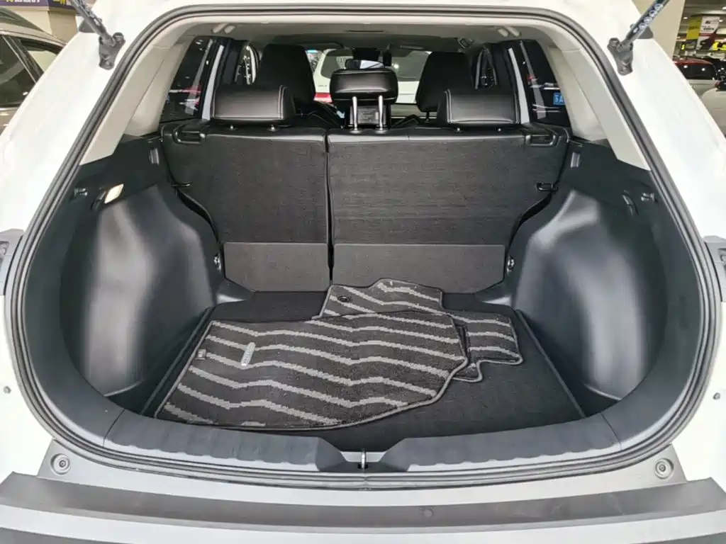 Toyota Corolla Cross — фото 19