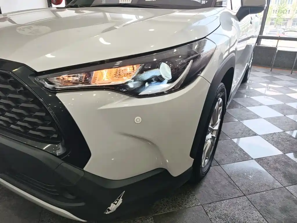 Toyota Corolla Cross — фото 24