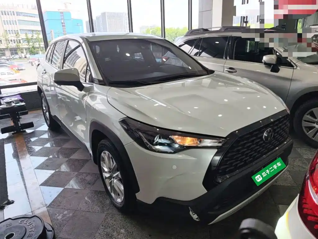 Toyota Corolla Cross — фото 4