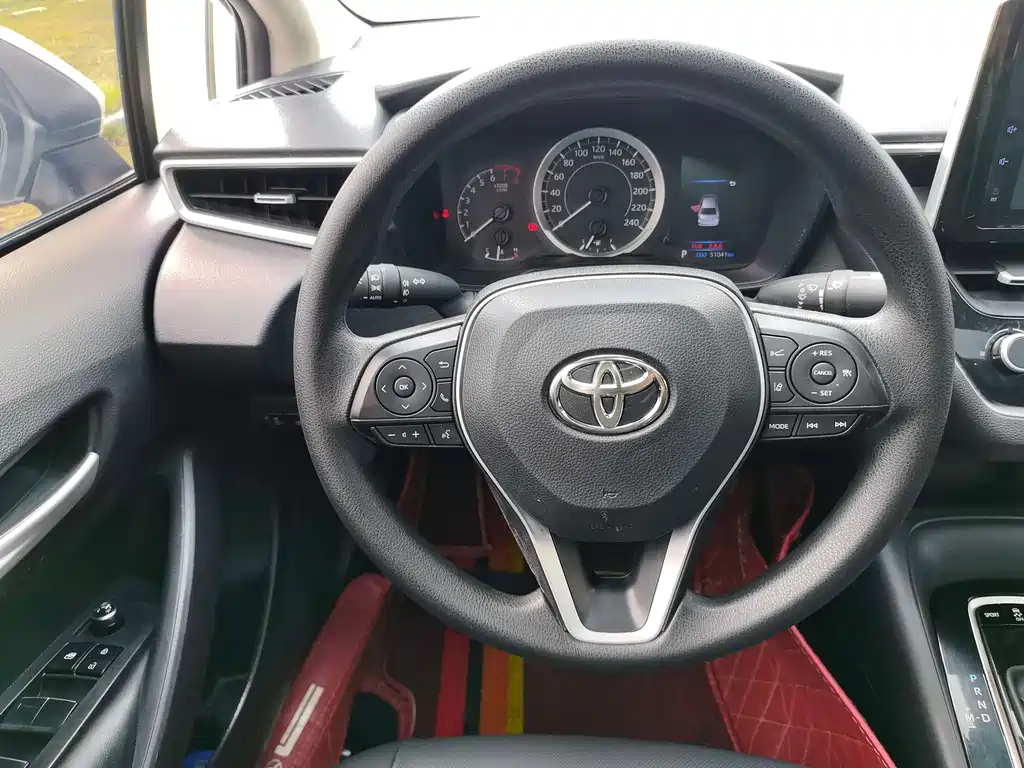 Toyota Corolla — фото 15
