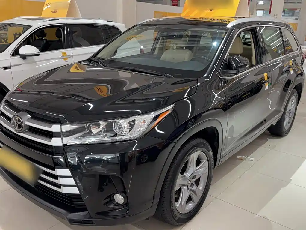 Toyota Highlander — фото 2