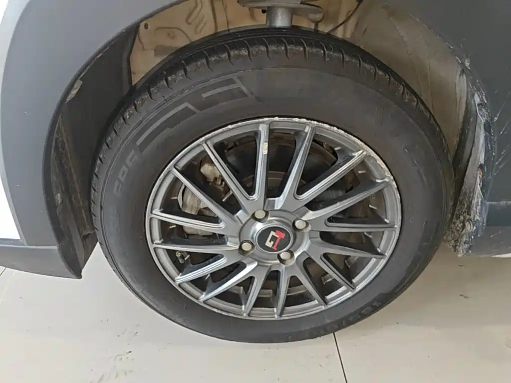 Toyota Yaris L — фото 23
