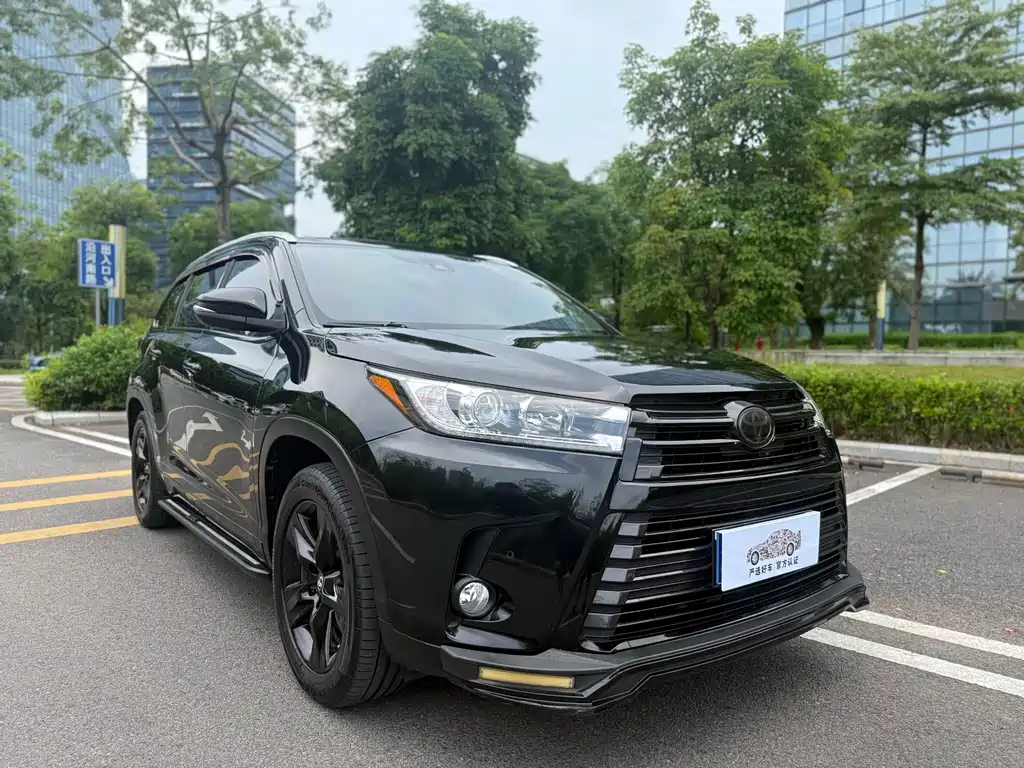 Toyota Highlander — фото 3